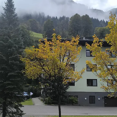 Appartement Green Wall Apartment Kaprun *