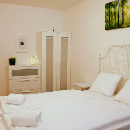 Green Wall Apartment Kaprun Apartament Kaprun