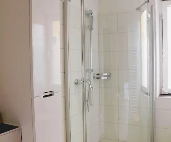 Green Wall Apartment Kaprun *