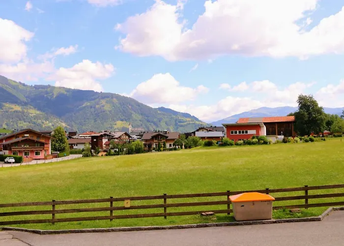 Green Wall Apartment Kaprun Apartmán *